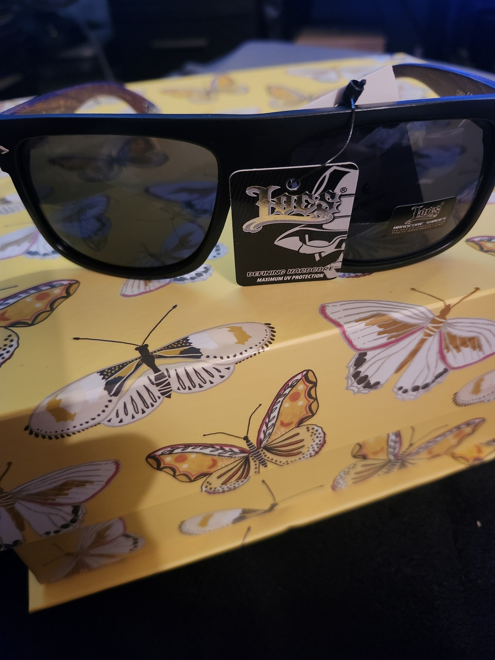 Mens Locs Sunglasses Black With Unique Woodgrain Legs,and Gold Metal Emblem.